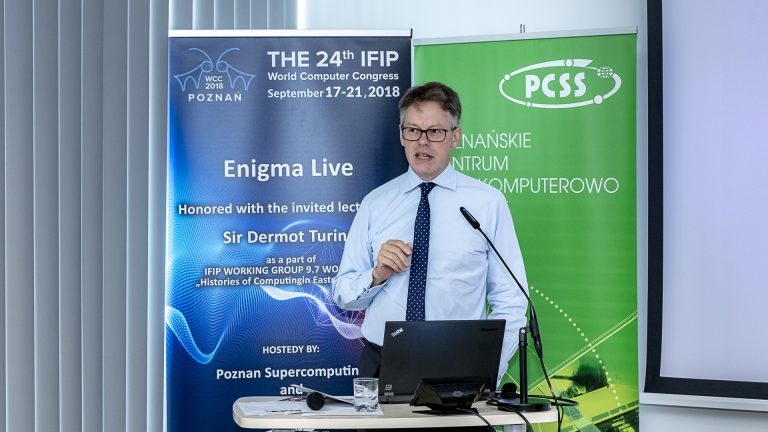 Fotorelacja: Enigma Live Show w PCSS