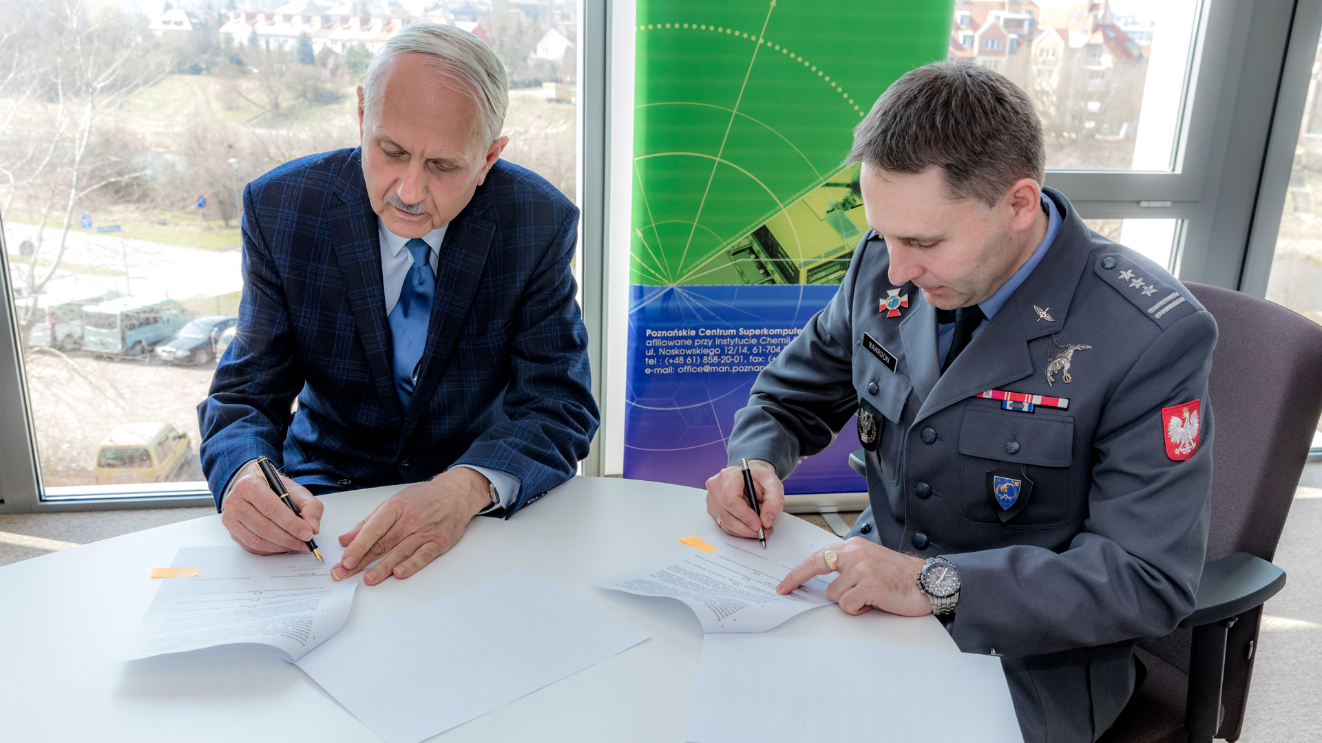 Porozumienie o współpracy PCSS z Mobilną Jednostką Dowodzenia Operacjami Powietrznymi w Babkach
