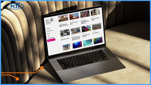 Grafika przedstawia laptopa otwartego na stronie internetowej projektu 3D4CH, ustawionego na tle nowoczesnej, tapicerowanej ściany o pionowych przeszyciach. Na ekranie widoczna jest sekcja aktualności z kafelkowym układem artykułów oraz logotypy organizacji w rogach obrazu. Całość utrzymana jest w ciepłej kolorystyce, podkreślonej przez grę światła i cienia oraz pomarańczowe elementy graficzne w dolnej części.