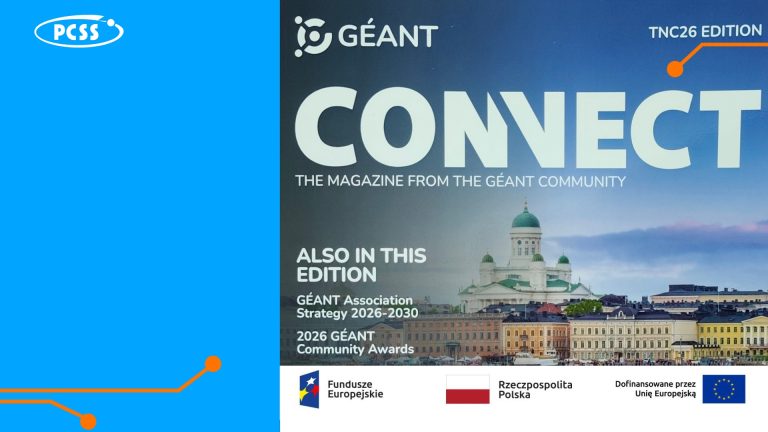 Grafika przedstawia okładkę magazynu „CONNECT – The Magazine from the GÉANT Community” w wydaniu TNC26, umieszczoną na tle z logo PCSS po lewej stronie. Na okładce widoczne jest zdjęcie Helsinek z charakterystyczną białą katedrą nad wodą oraz zapowiedzi artykułów, m.in. o strategii stowarzyszenia GÉANT na lata 2026–2030, nagrodach społeczności oraz cyfrowym bliźniaku zegara astronomicznego stworzonym przez CESNET. Całość uzupełniają pomarańczowe elementy graficzne przypominające ścieżki na płycie drukowanej.