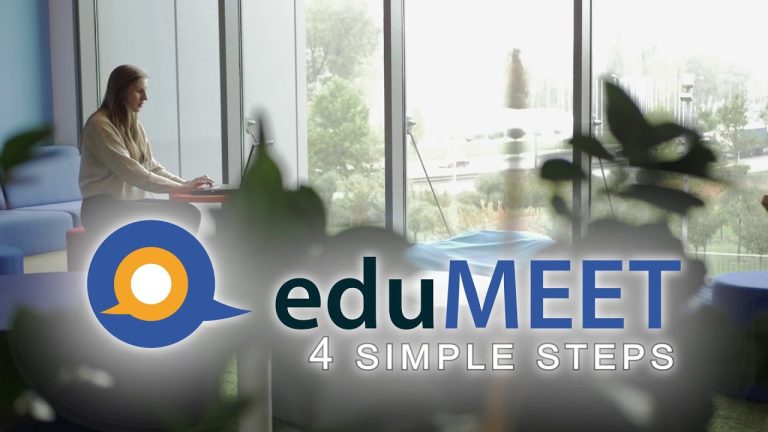 Grafika przedstawia kobietę pracującą na laptopie w jasnym biurze z widokiem na miasto. Na pierwszym planie widoczne jest logo i nazwa platformy "eduMEET". Poniżej znajduje się napis "4 SIMPLE STEPS", sugerujący łatwość obsługi narzędzia.